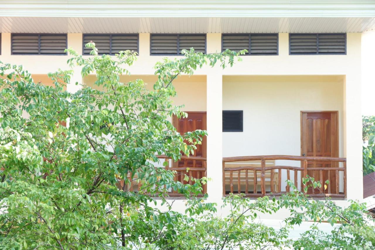 Tlshaw Homestay General Luna  Buitenkant foto