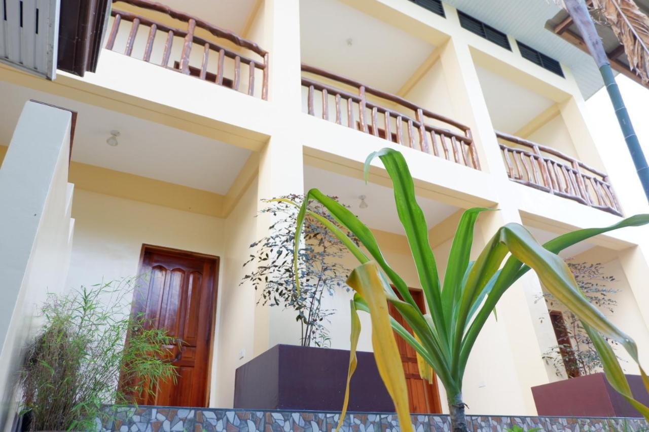 Tlshaw Homestay General Luna  Buitenkant foto