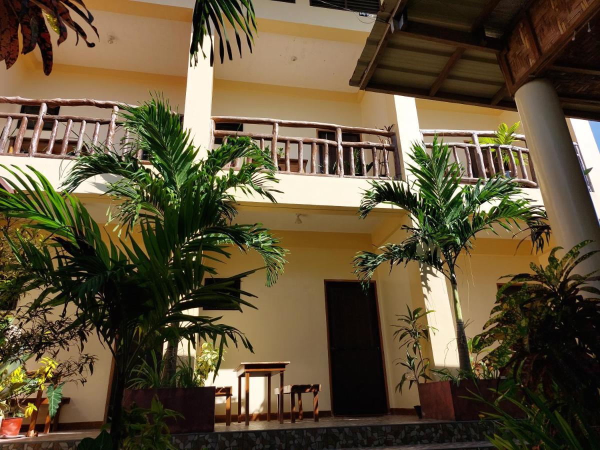 Tlshaw Homestay General Luna  Buitenkant foto